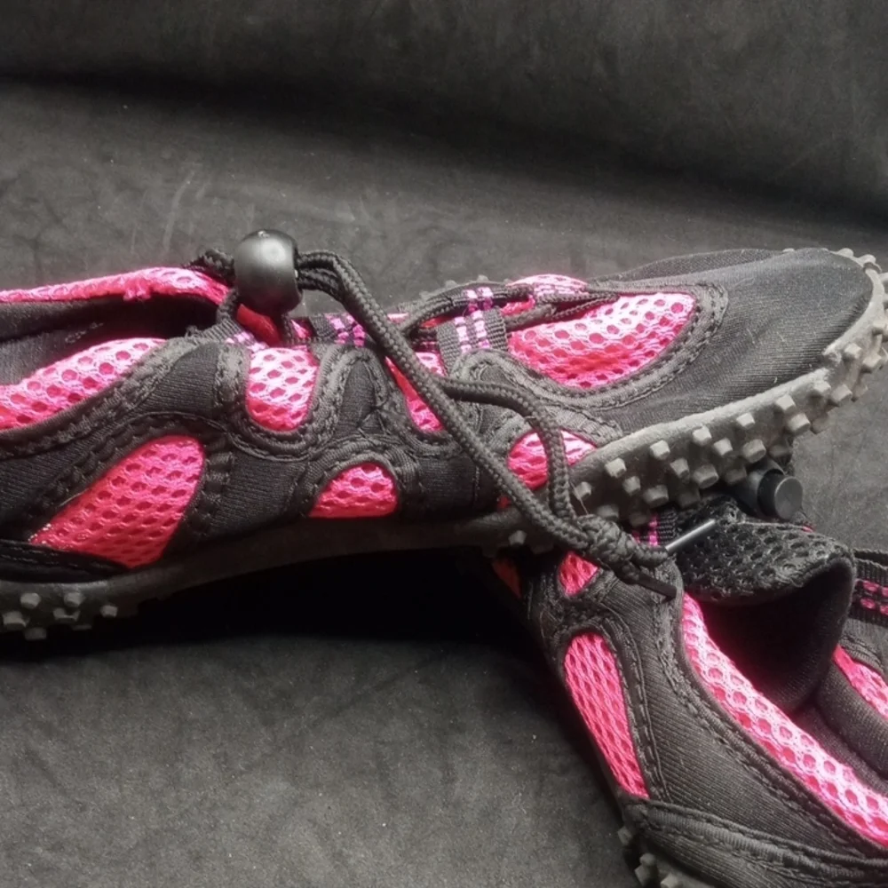 Ladies Size 7 Pink and Black Water Shoes with Rugged Sole and Breathable Mesh